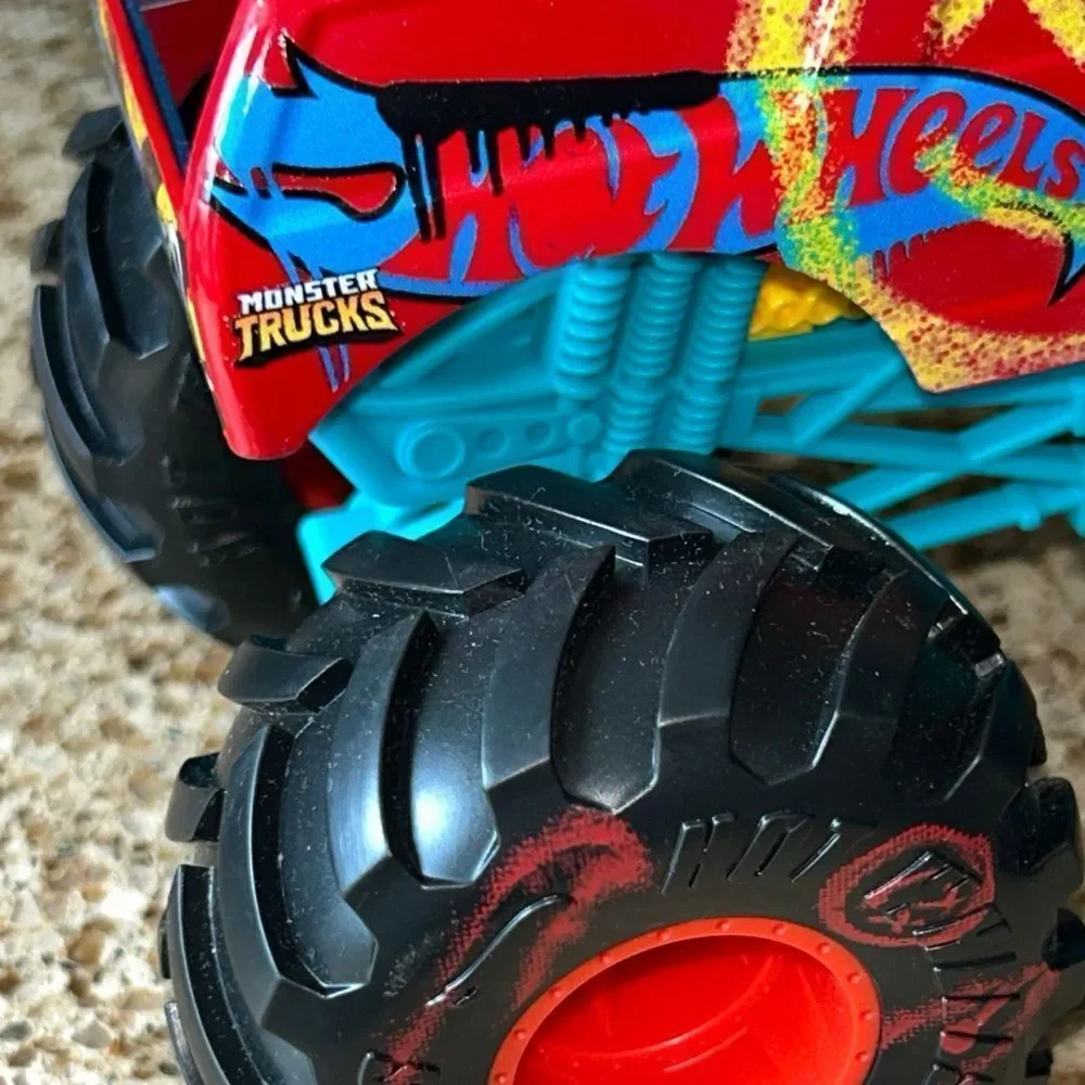 Hot 🥵 Wheels 🛞 Monster Truck 68 🛻 BIG WHEELS BIG FUN 🤩